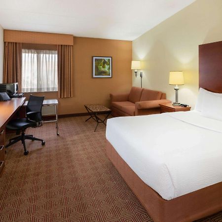 La Quinta Inn By Wyndham Minneapolis Airport Блумингтон Экстерьер фото