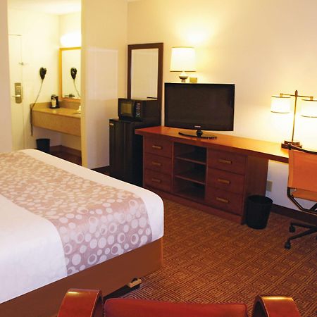 La Quinta Inn By Wyndham Minneapolis Airport Блумингтон Экстерьер фото