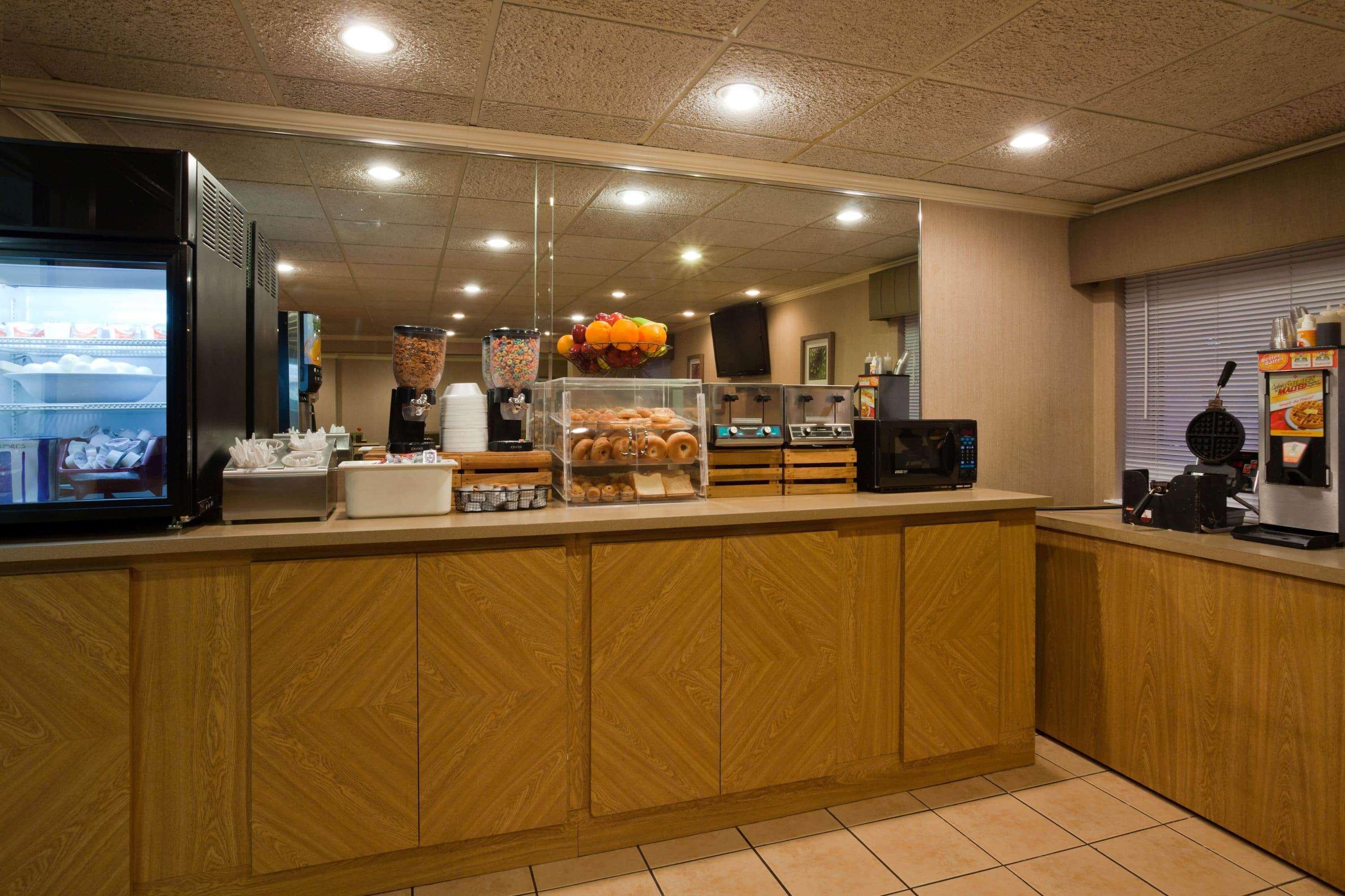 La Quinta Inn By Wyndham Minneapolis Airport Блумингтон Экстерьер фото
