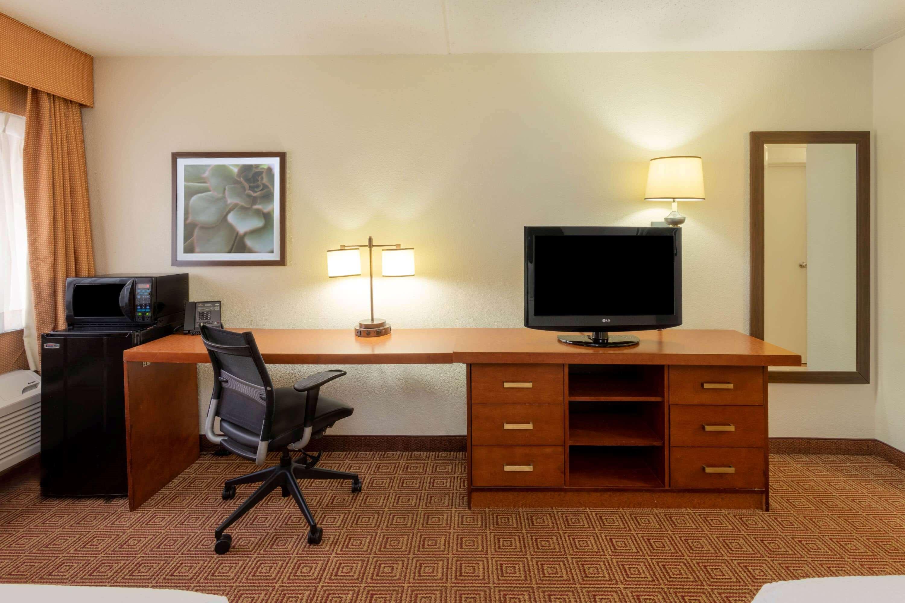 La Quinta Inn By Wyndham Minneapolis Airport Блумингтон Экстерьер фото