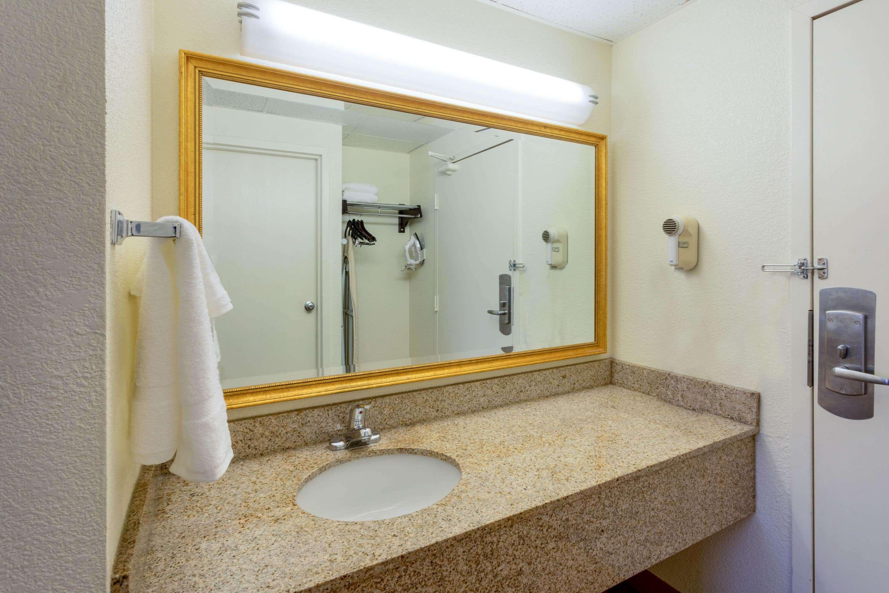 La Quinta Inn By Wyndham Minneapolis Airport Блумингтон Экстерьер фото