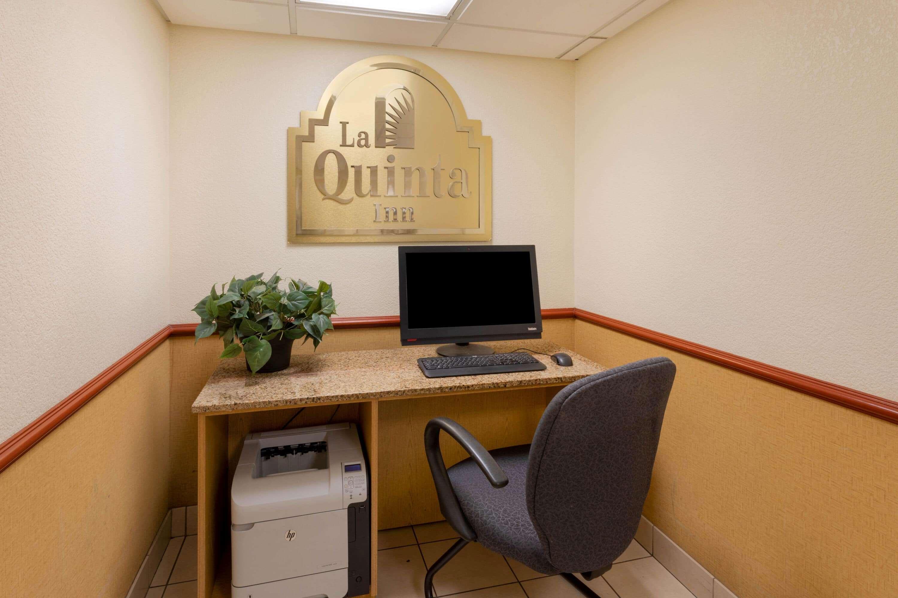 La Quinta Inn By Wyndham Minneapolis Airport Блумингтон Экстерьер фото